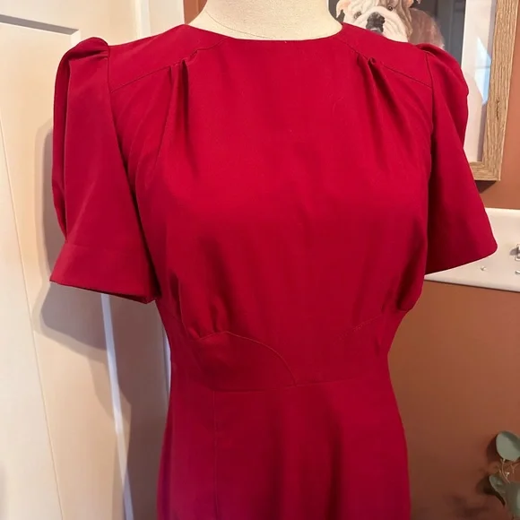 ASOS cranberry fitted puff sleeves back zipper back slit 8 midi pleats dress - Picture 2 of 14